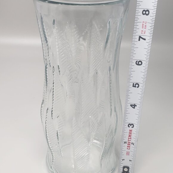 Vintage Brody Co. Feathered Rib Glass Vase C972 - Picture 2 of 6